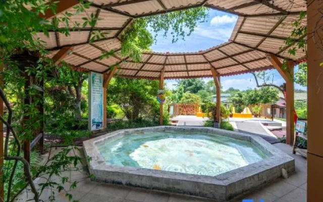Yingyuetan Hotspring Hotel – Outside – Yuxi