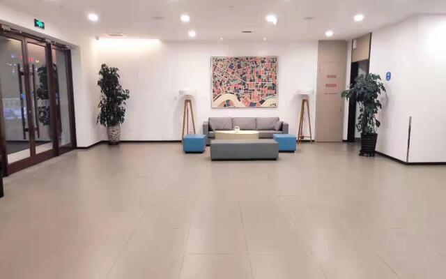 Hanting Hotel Dunhua Railway Station