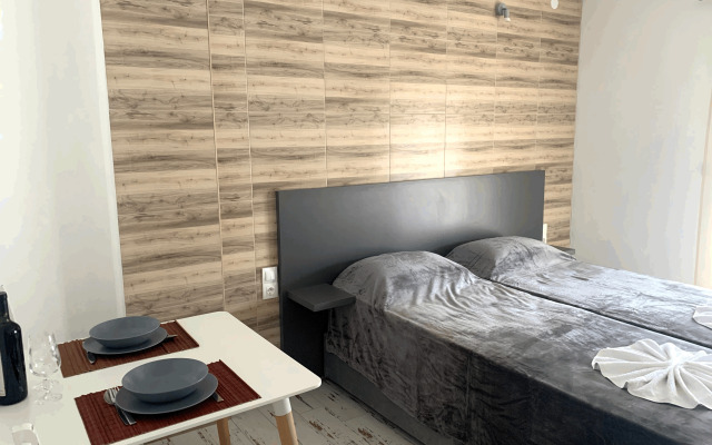 Polykratis Rooms