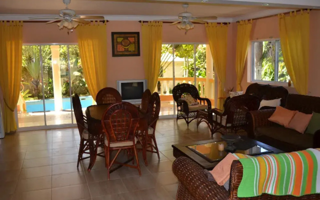 Apartments with Balcony in the Villa, Pool