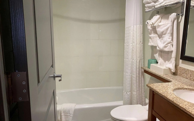 Ramada by Wyndham New York Times Square West