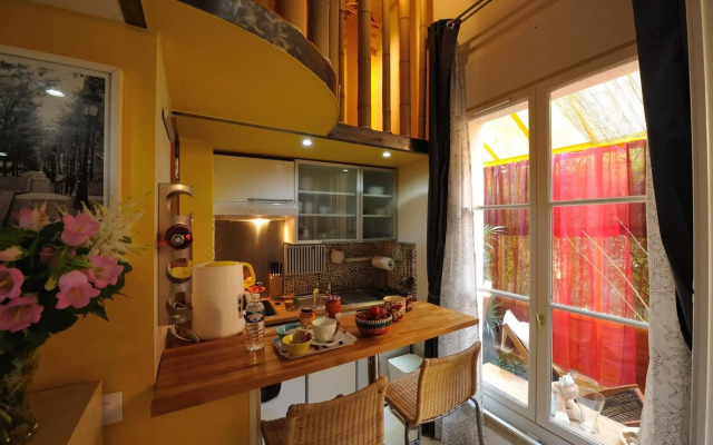 F0D Fruit of the moon