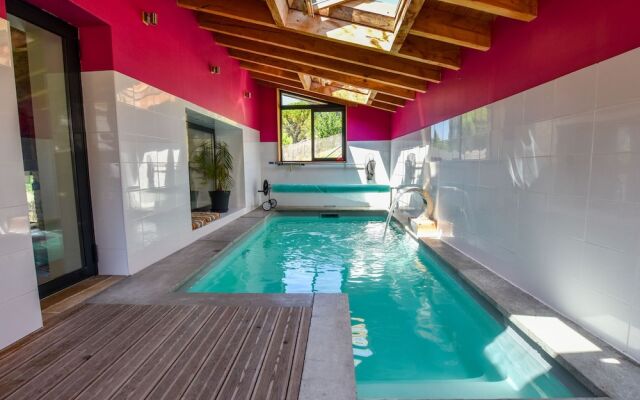 Splendid Holiday Home in Espère France With Private Pool