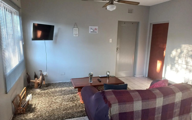 Elegant 1-Bedroom Apartment with pool.