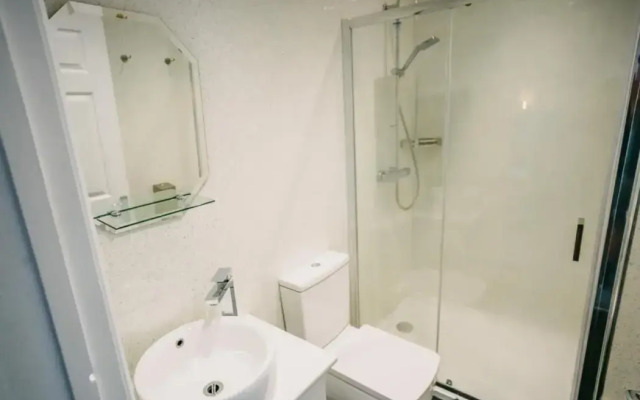 OYO Minerva Guesthouse