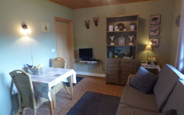 Serene Chalet in Honningen Eifel with garden in the lap of nature