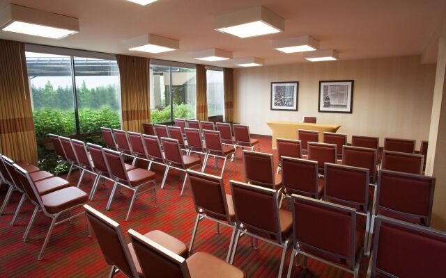 Four Points by Sheraton Philadelphia Northeast