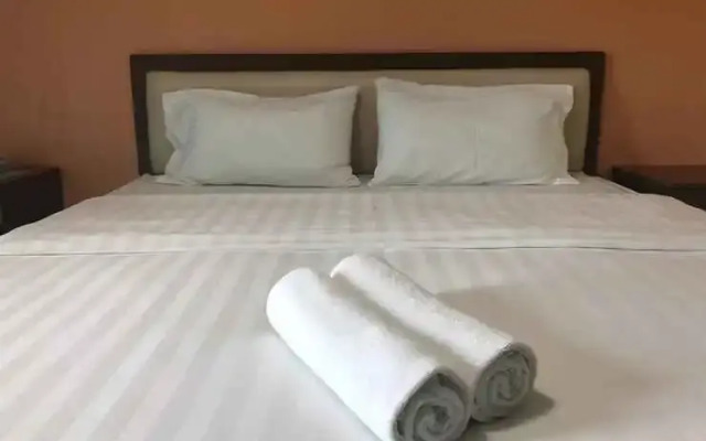 Zen Rooms Aryan Suites