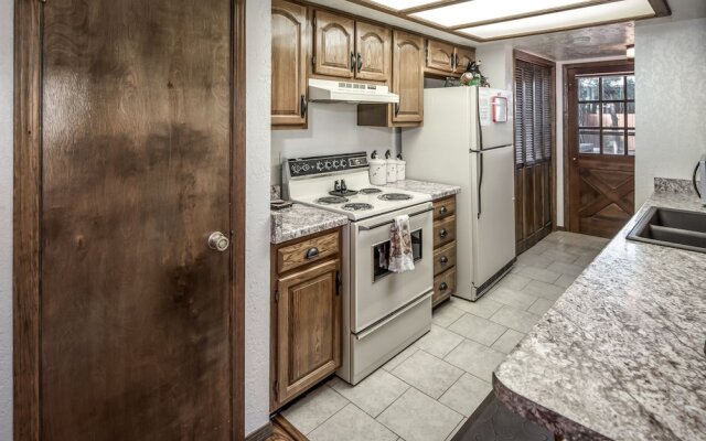 Cabo 2 - Three Bedroom Cabin