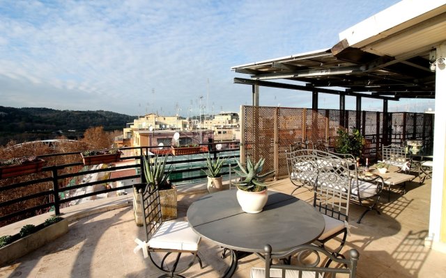 Flaminio Luxury Terrace Penthouse