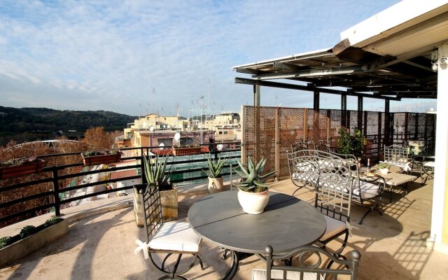 Flaminio Luxury Terrace Penthouse