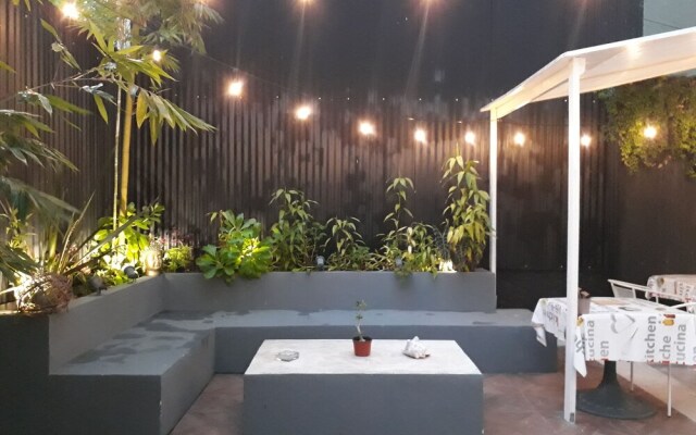 Room With Private Bathroom, Air Conditioning, Wi-fi Downtown Cancun