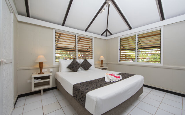 Plantation Island Resort