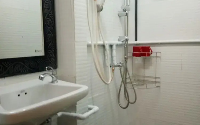 Home Room House - Adults Only