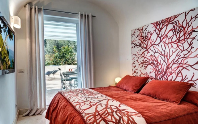 Villa Bougainvillea - Luxury Capri Villa With Views