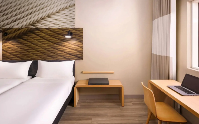 ibis Jeddah Malik Road