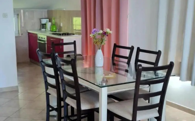 Apartment Ante