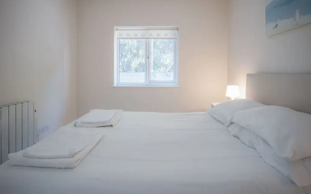 Sunbeam - 2 Bedroom Apartment - Pendine
