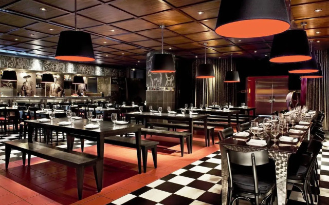 SLS Hotel, a Luxury Collection Hotel, Beverly Hills