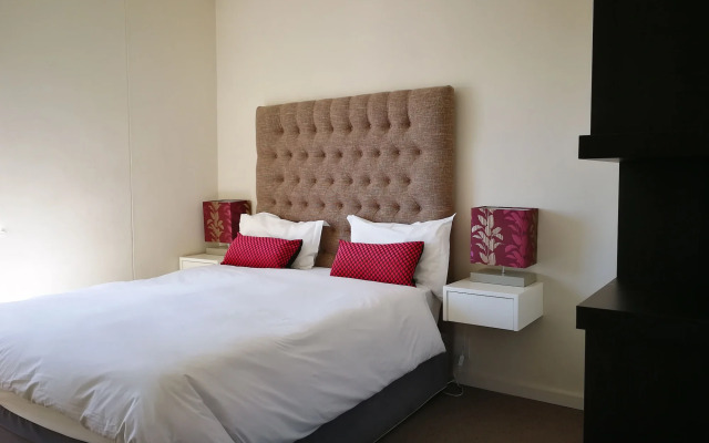 Island Letting-Crystal towers