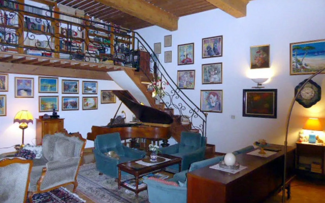Dolphin's B&B