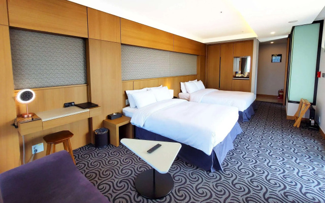Ramada Sokcho Hotel