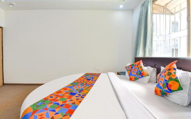 Fabhotel Raj Ratna