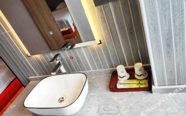 Pai Hotel (Changsha Youyi Road subway station store)