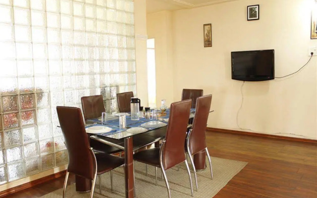Laurent & Benon Premium Serviced Apartment Ghansoli West