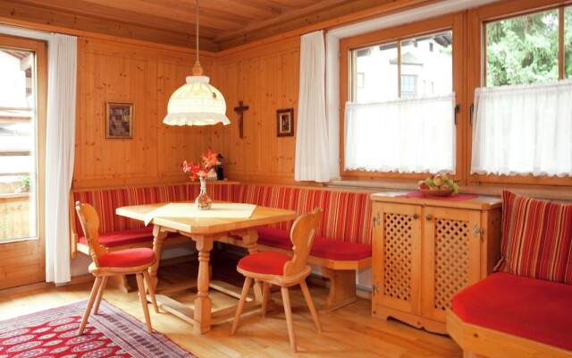 Luxurious Apartment in Fügen Near Ski Area