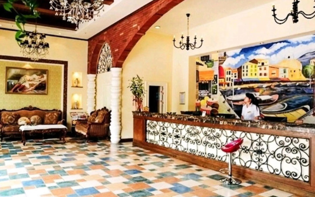 Jinhua Jinlongge Fashion Hotel