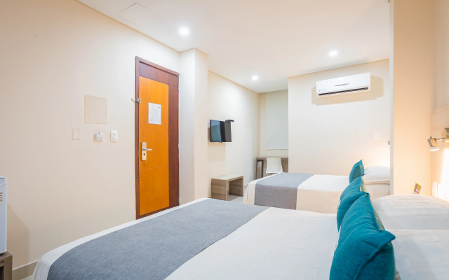 Hotel Ayenda Seven