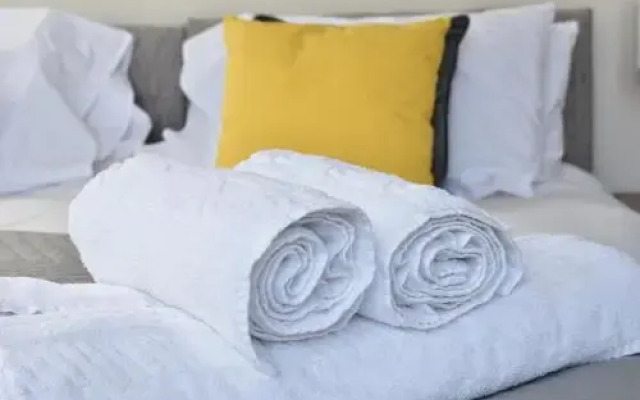 Watford Apartments Century House Self Contained Units