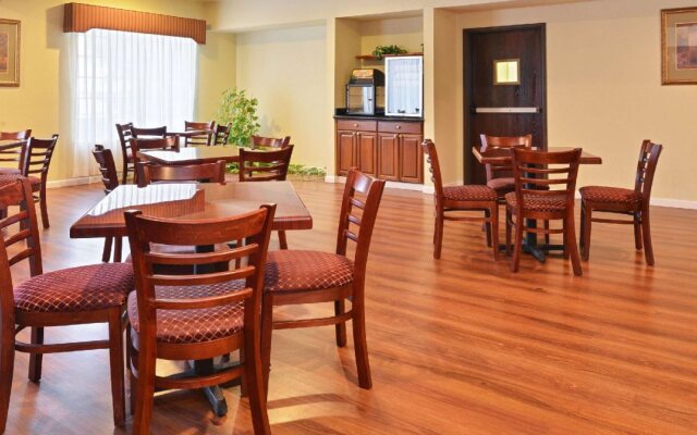 Quality Inn & Suites