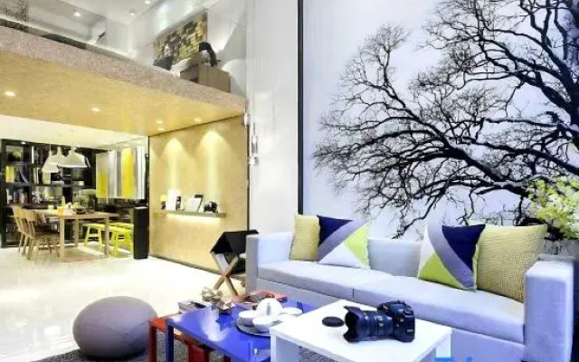 Zizaiju Loft Apartment Hotel