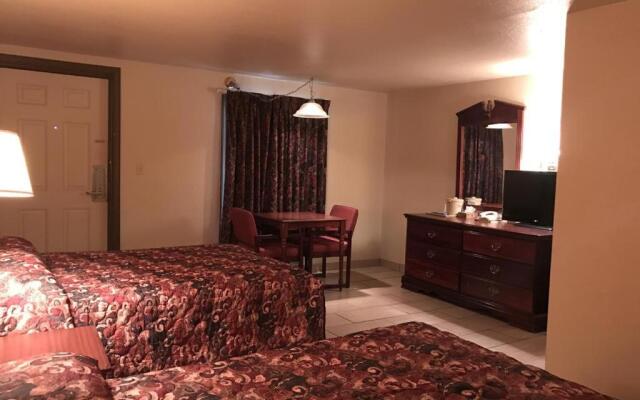 Hwy Express Inn & Suites