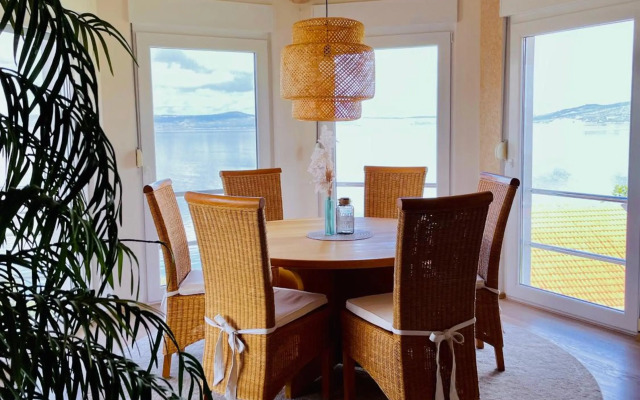 Villa Mebelle mit Meerblick