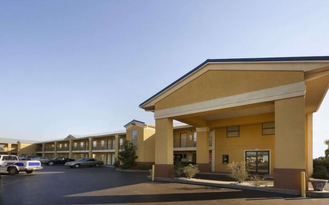Super 8 Monroe