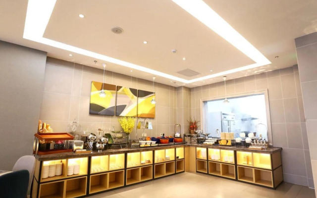 Homeinn Selected Hotel (Tongliao Wanda Plaza)