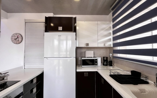 02 LIM - Stay Neo Coast Apartment
