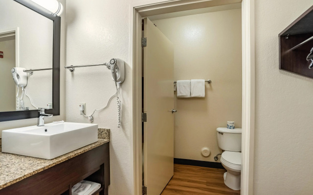 Red Roof Inn PLUS+ Tempe - Phoenix Airport