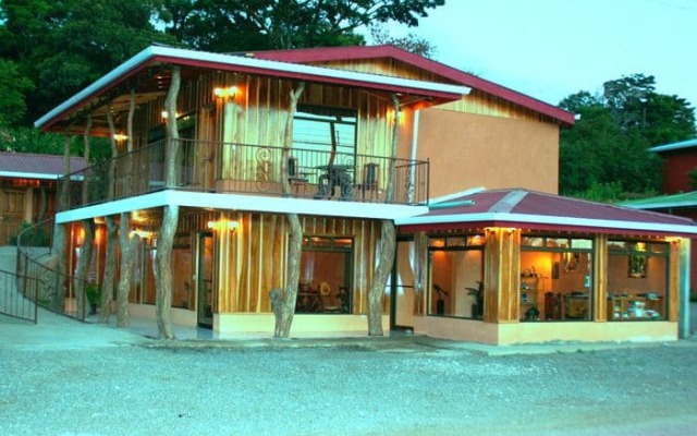 Sibu Lodge