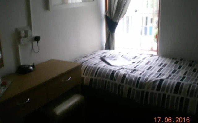 Tay Villa Bed And Breakfast