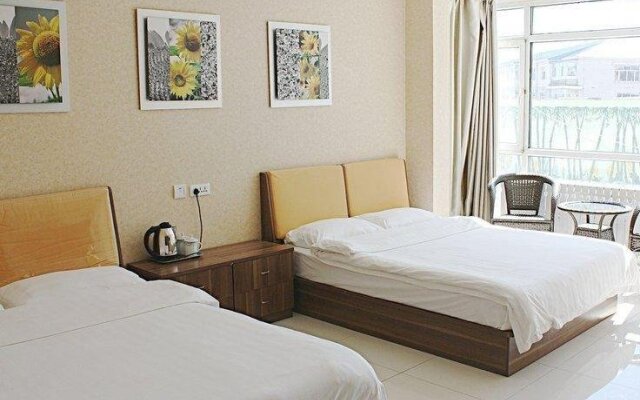 Golden Grassland Inn