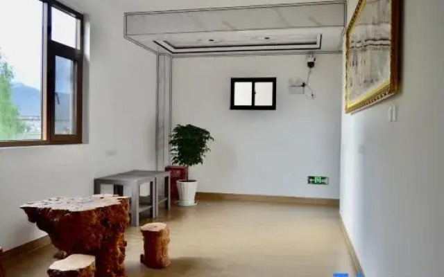 Shaxi Qingshuiqiao Yayuan Shunyuan B&B (North Guzong Lane)