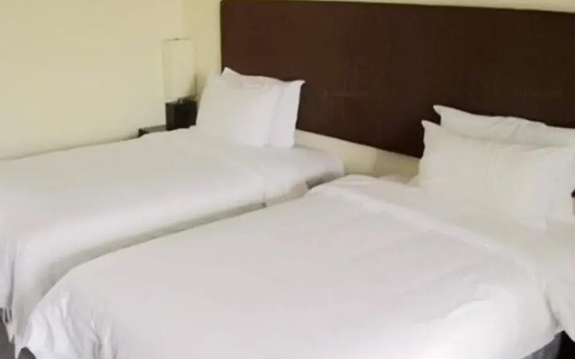 Jianian CEO Holiday Hotel