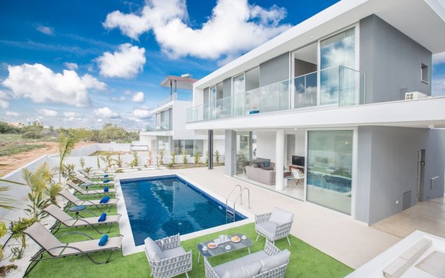 "villa Prol21,fantastic 3bdr Protaras Villa With Pool,close to Fig Tree Bay Beach"