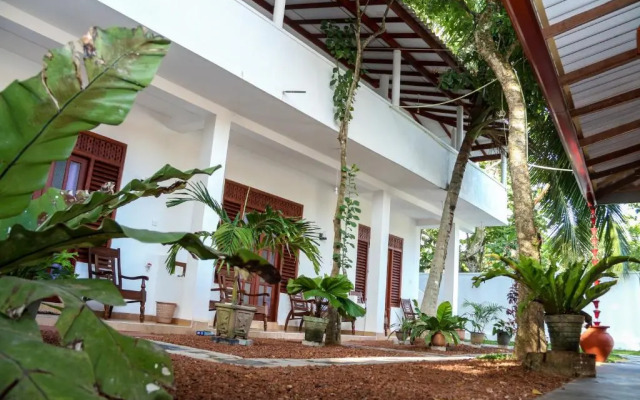 Tithira Guest House