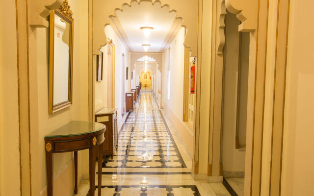 Taj Fateh Prakash Palace