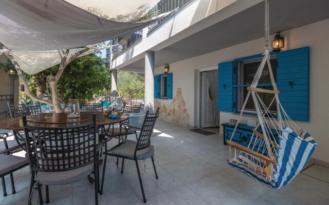 Awesome Home in Zdrelac With Wifi and 4 Bedrooms